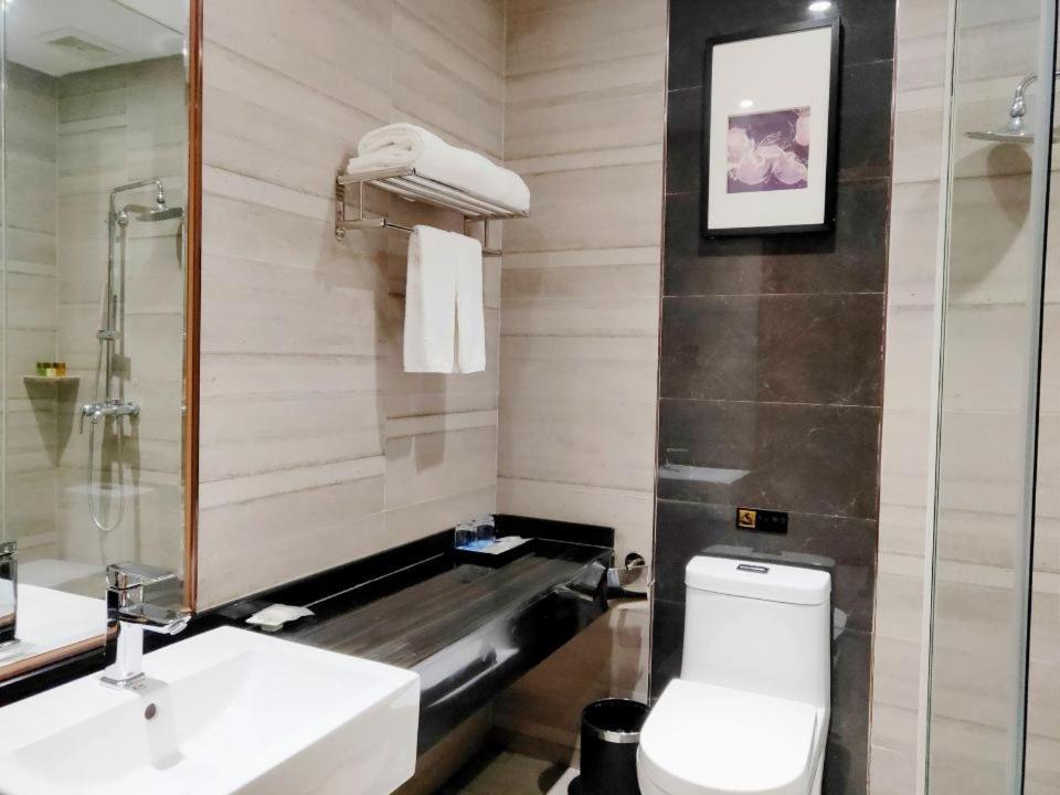 Lnsail Hotel Shenzhen Luohu Port Railway Station Luaran gambar