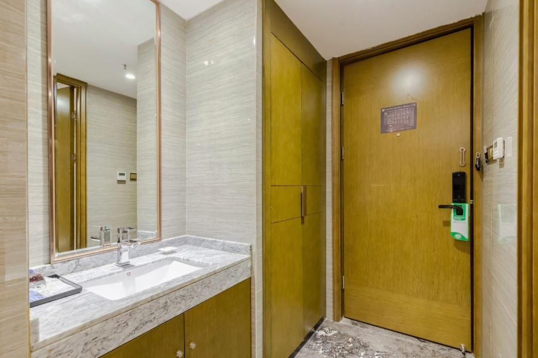 Lnsail Hotel Shenzhen Luohu Port Railway Station Luaran gambar
