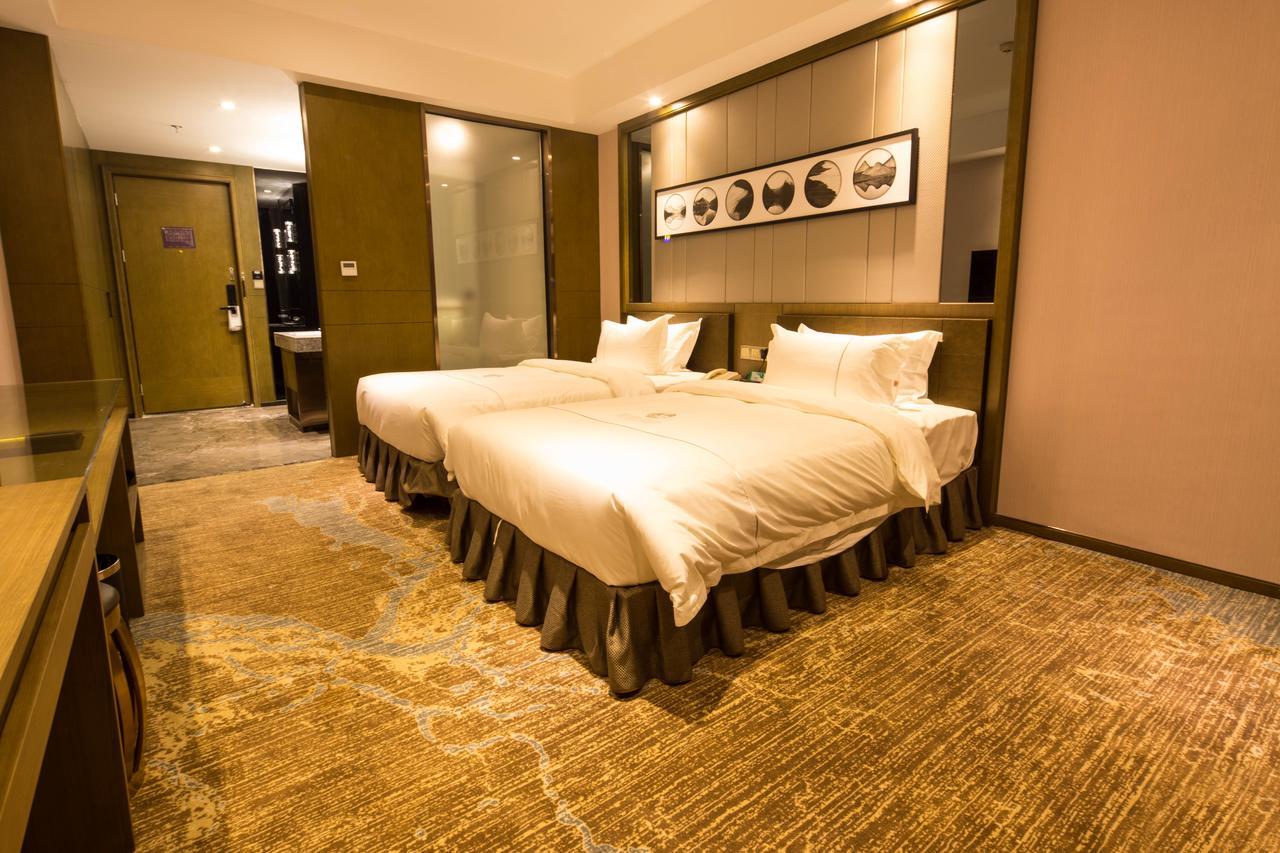 Lnsail Hotel Shenzhen Luohu Port Railway Station Luaran gambar